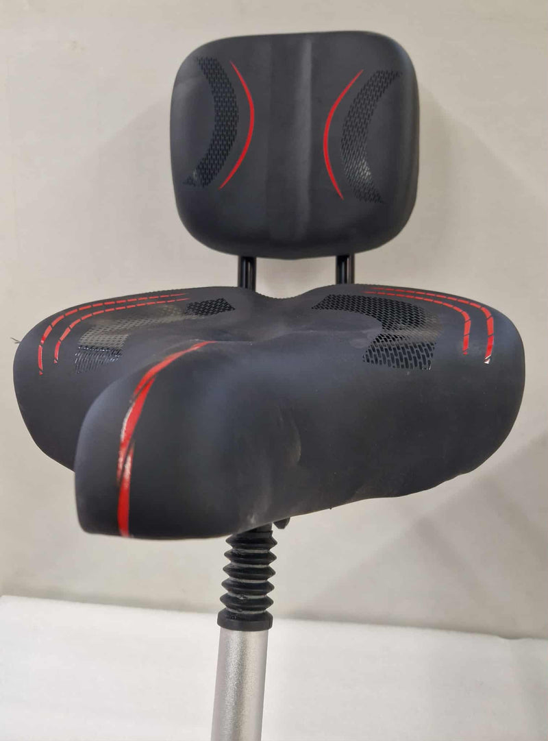 Bicycle seat with rear back rest